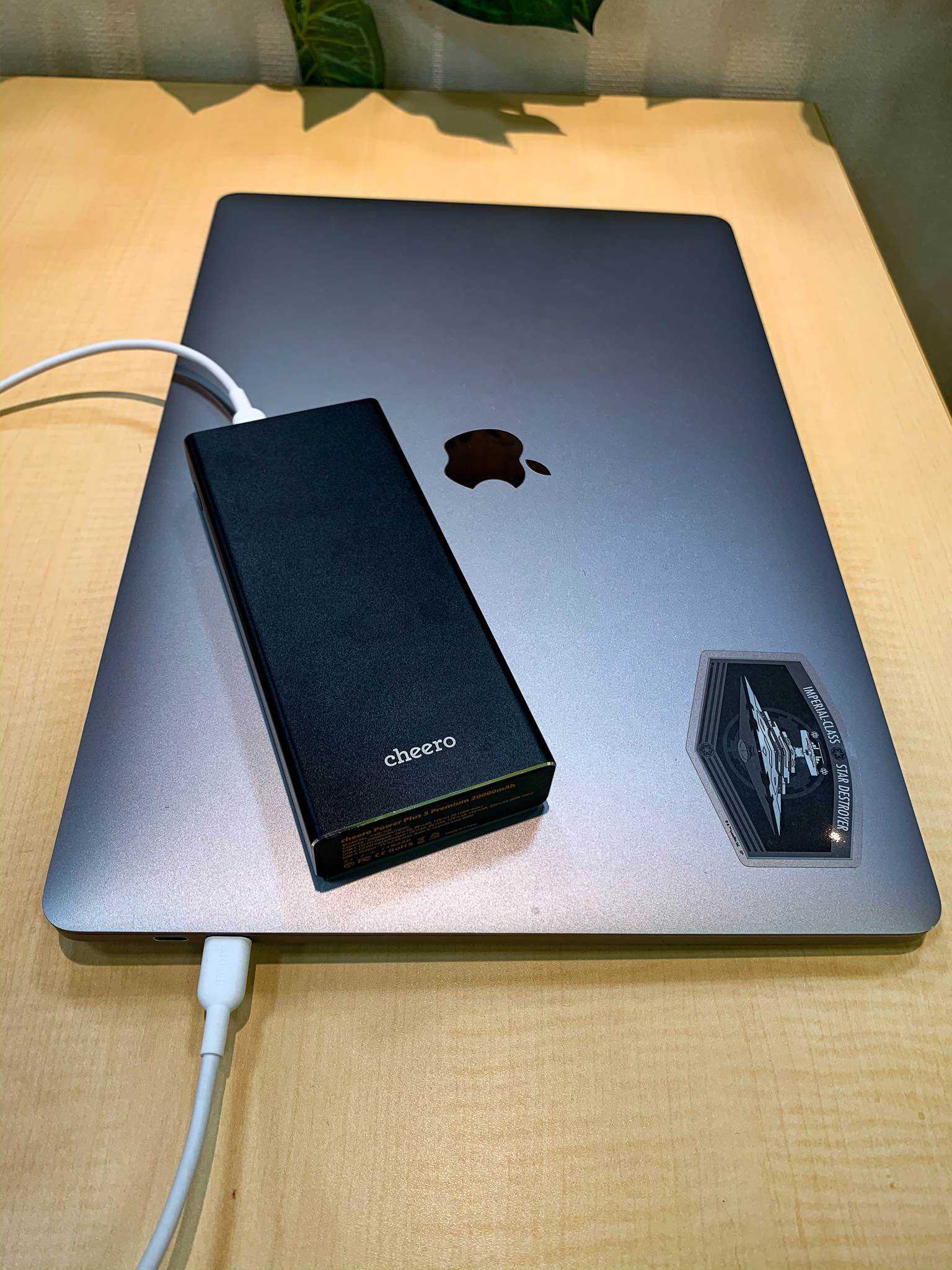 Cover Image for 【モバイルバッテリー】MacBookPro15インチが充電できるCheero Power Plus 5 Premium 20000mAh-image
